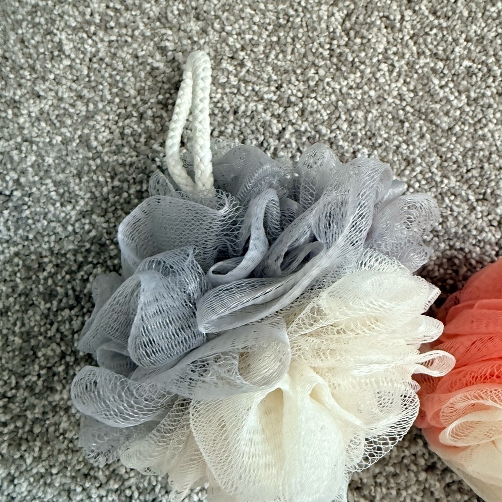 Amazon Multicolor Bath Loofah bundle - Picture 2 of 6